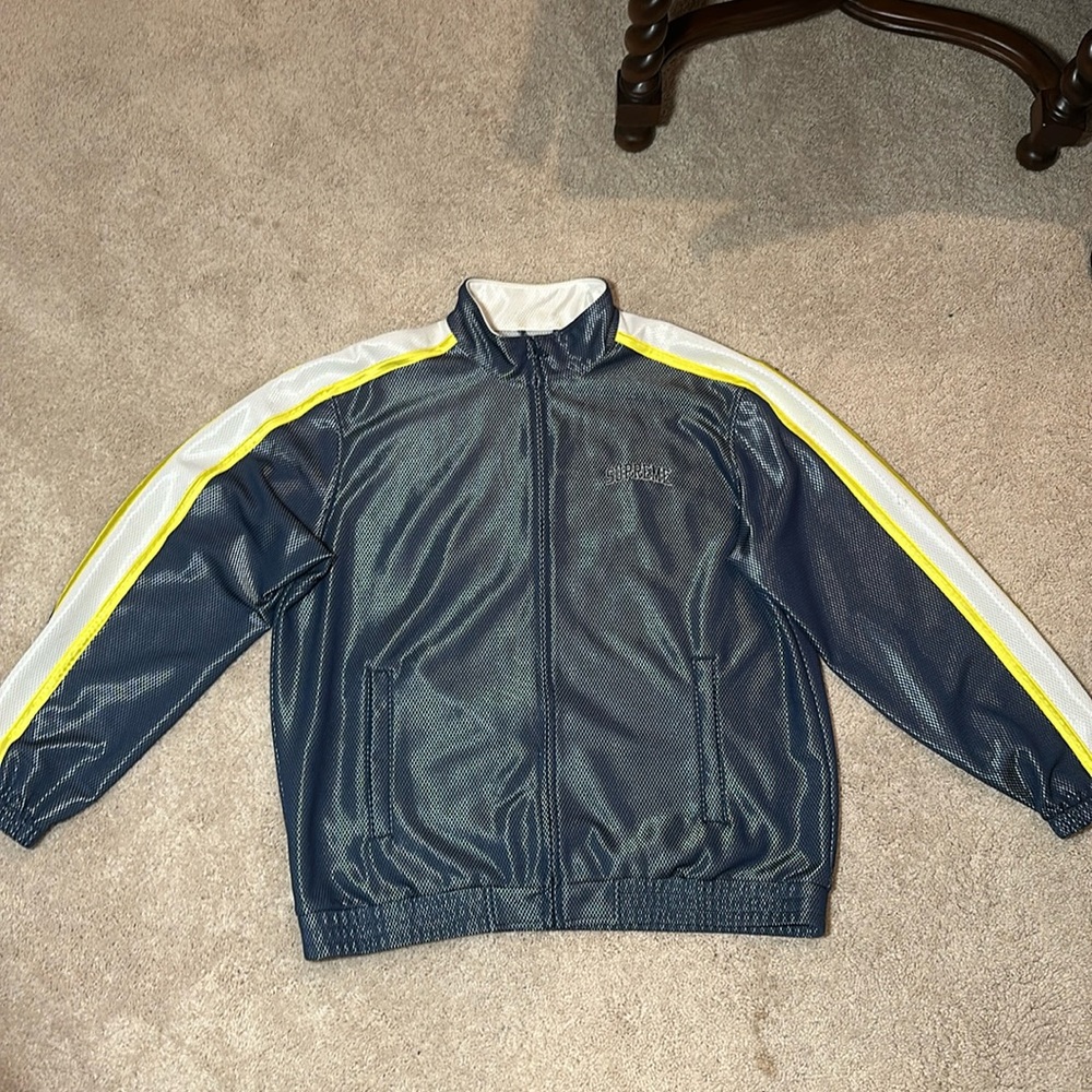 Supreme Bomber